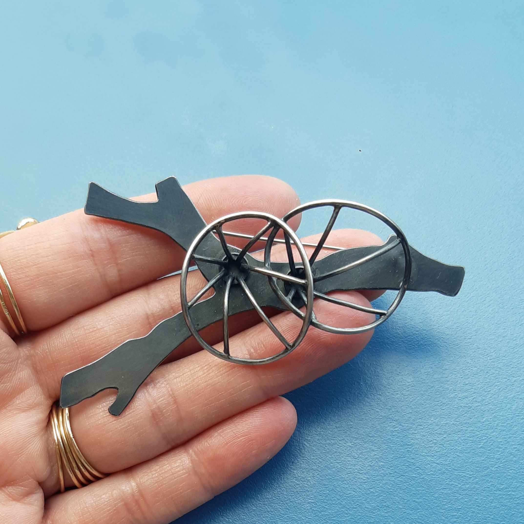 Unika Broche